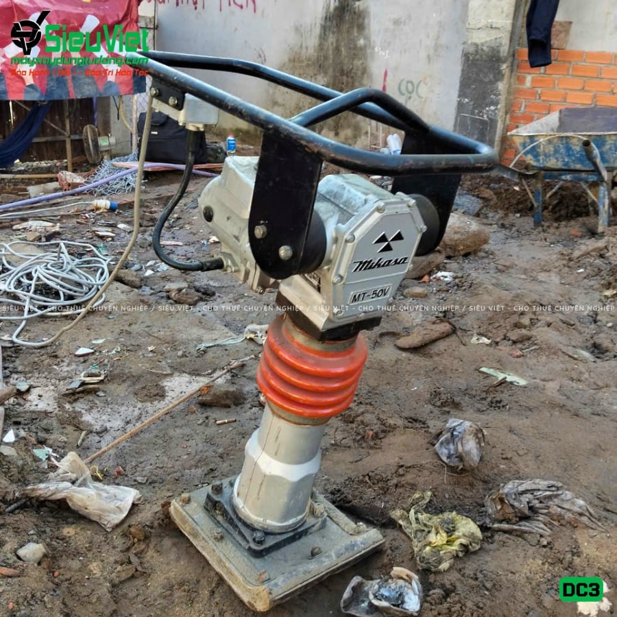 Máy đầm cóc điện 50Kg giao thuê ngày