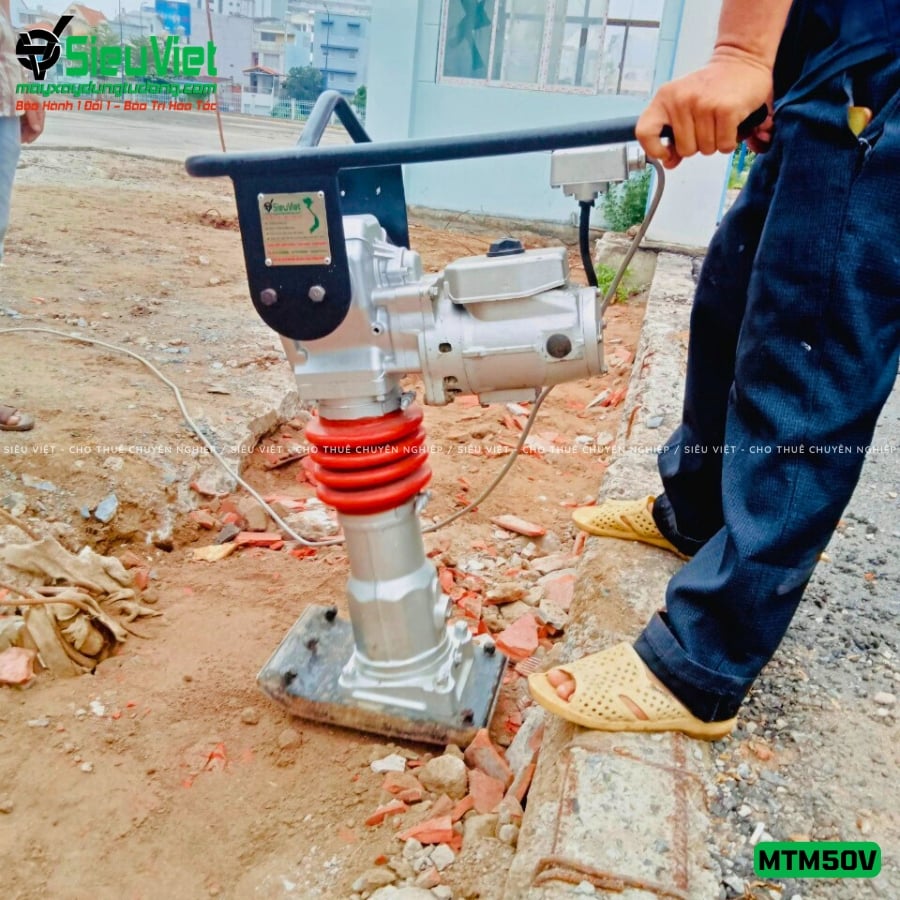 Máy đầm cóc điện MTM50V Mikasa Nhật Bản cũ bàn giao