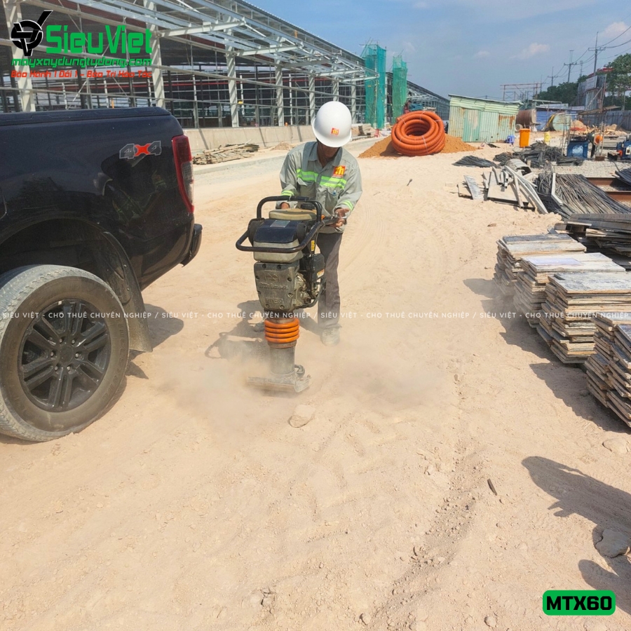 Máy đầm cóc MTX60 Mikasa Nhật Bản bàn giao
