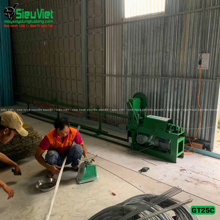 Máy duỗi cắt sắt GT25C bàn giao