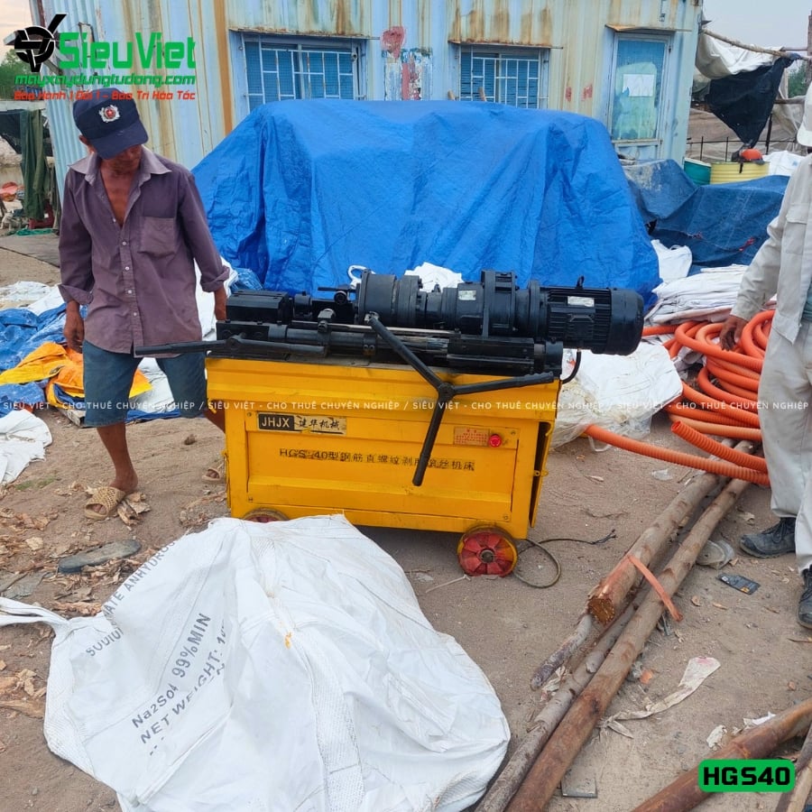 Máy tiện ren HGS40 bàn giao
