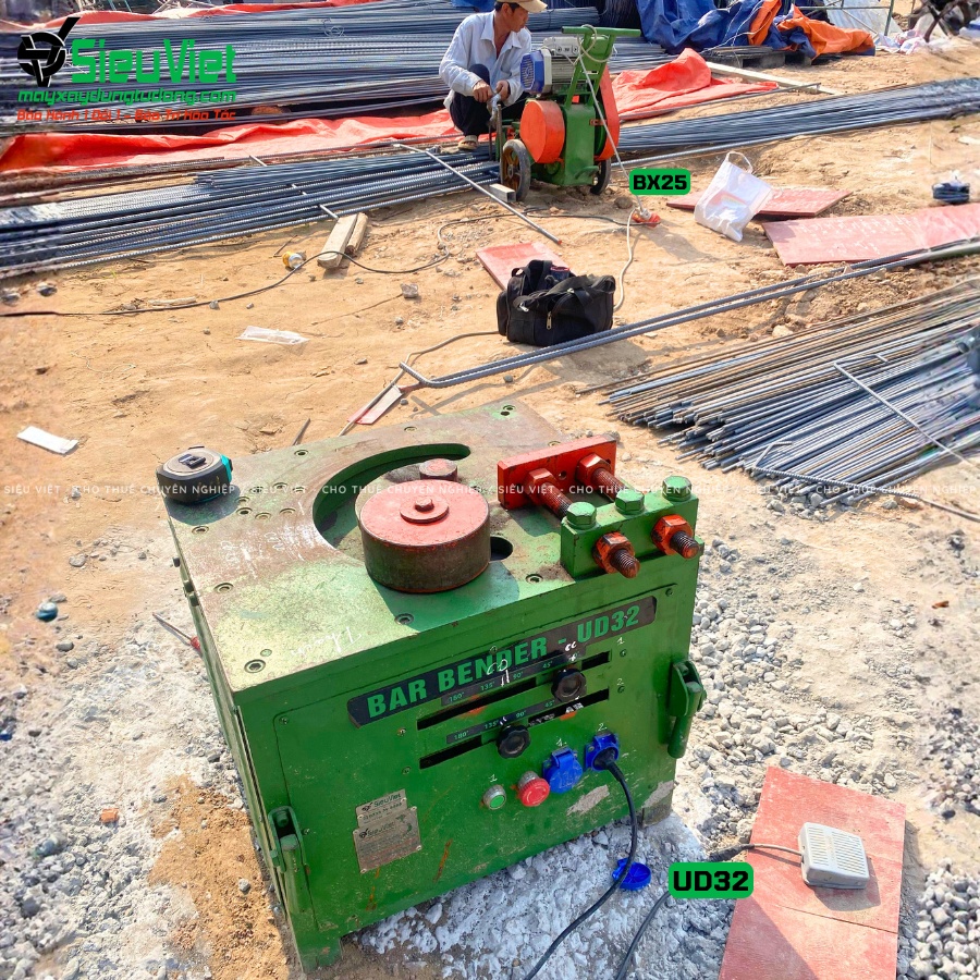 máy uốn sắt UD32