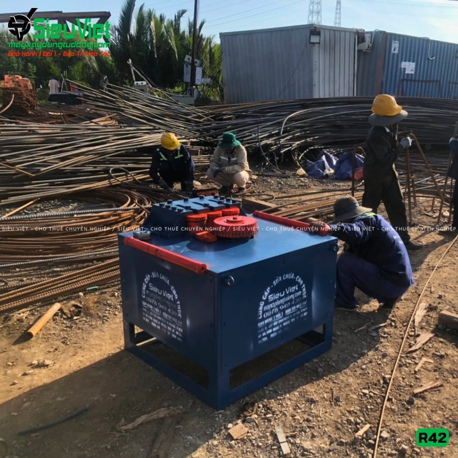 Máy uốn đai tròn R42 Việt Nam cũ bàn giao