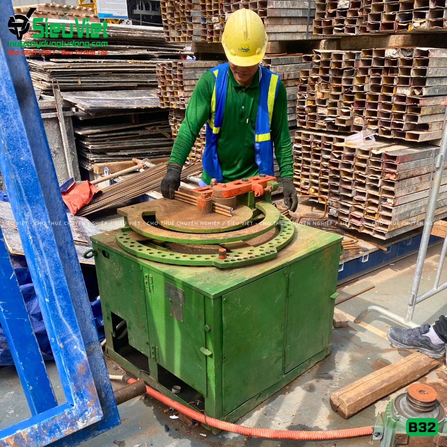 Máy uốn sắt B32 Nhật Bản cũ bàn giao