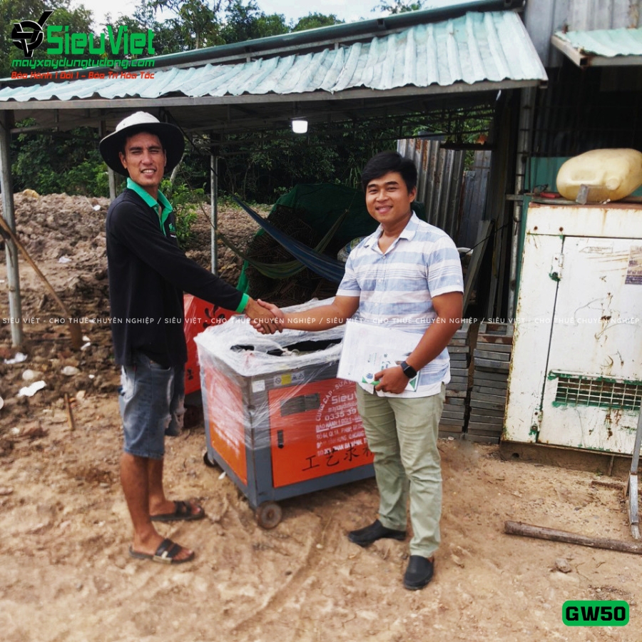 Máy uốn sắt GW50 bàn giao