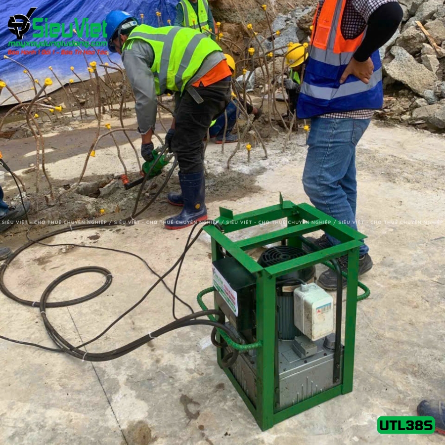 Máy uốn sắt thủy lực cầm tay UTL38S cũ bàn giao