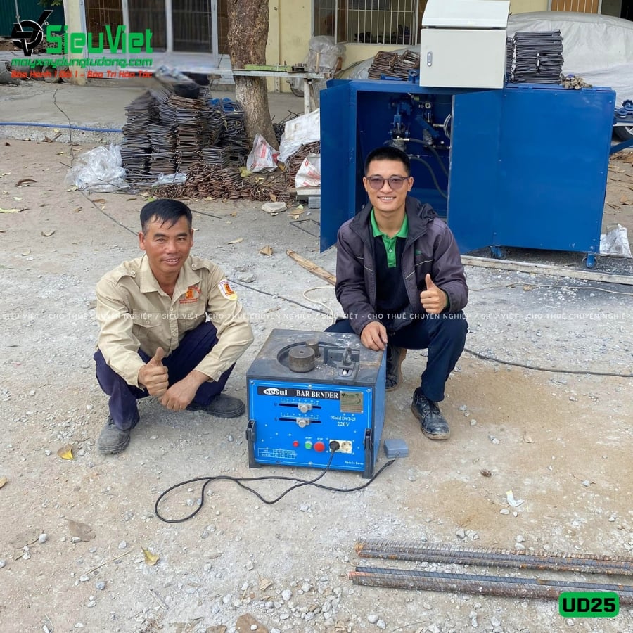 Máy uốn sắt phi 25 Hàn Quốc UD25 bàn giao