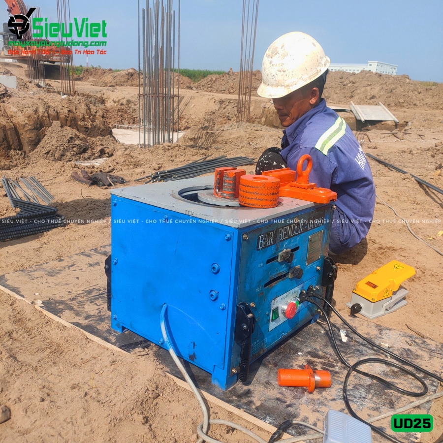 Máy uốn sắt phi 25 Hàn Quốc UD25 cũ bàn giao
