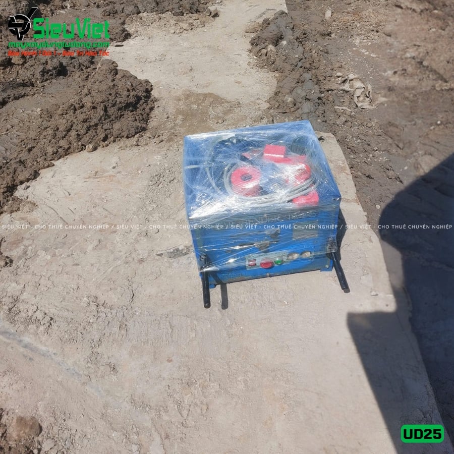 Máy uốn sắt UD25 giao thuê tháng