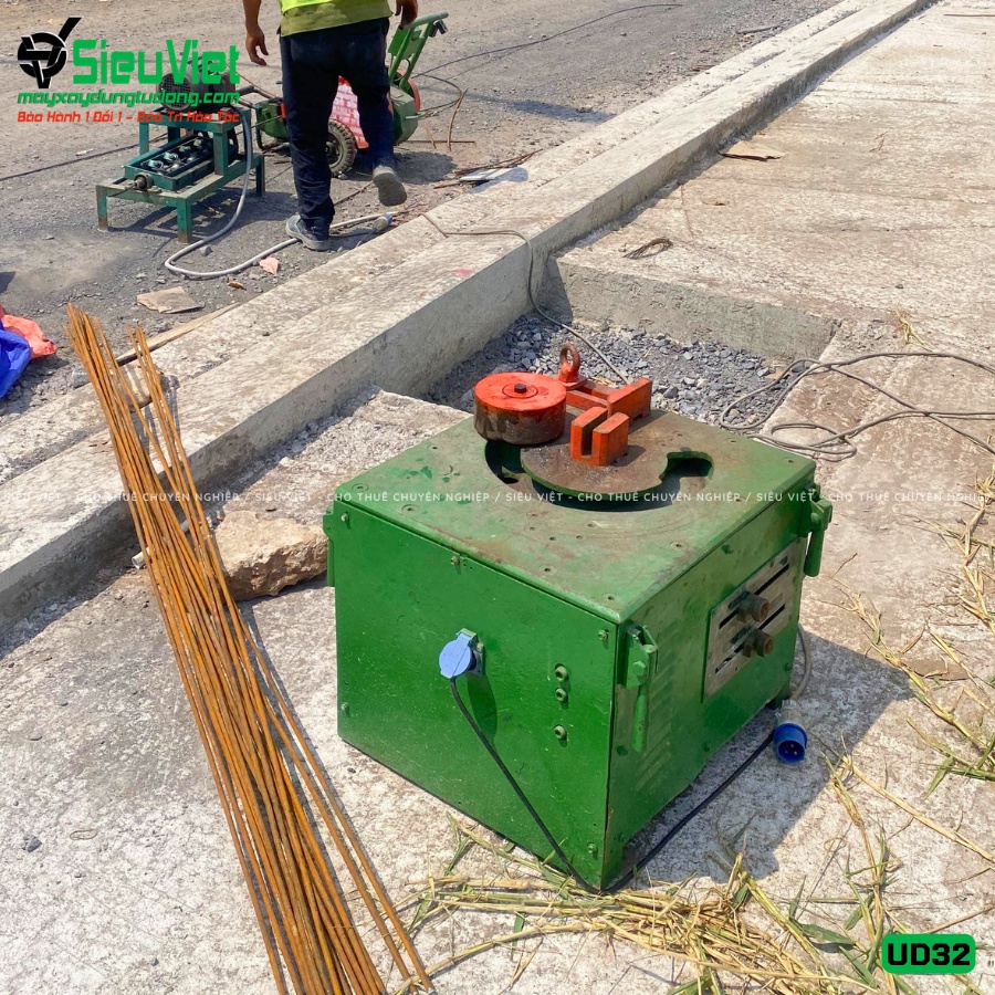 Máy uốn sắt UD32