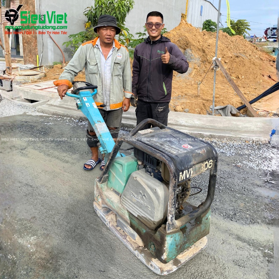 Máy đầm bàn thủy lực cho thuê theo tháng