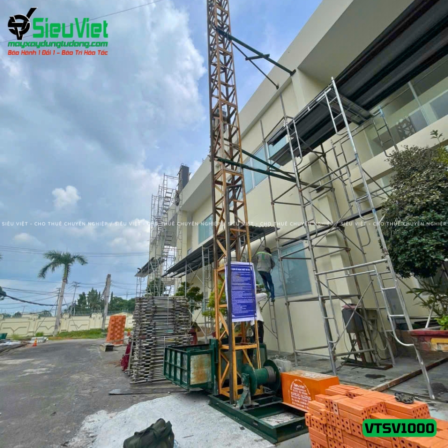Vận thăng nâng hàng 1000Kg cao 15m giao thue