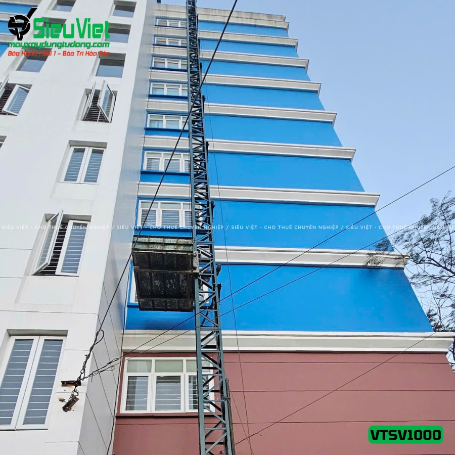 Vận thăng nâng hàng 1000Kg cao 33m bàn giao