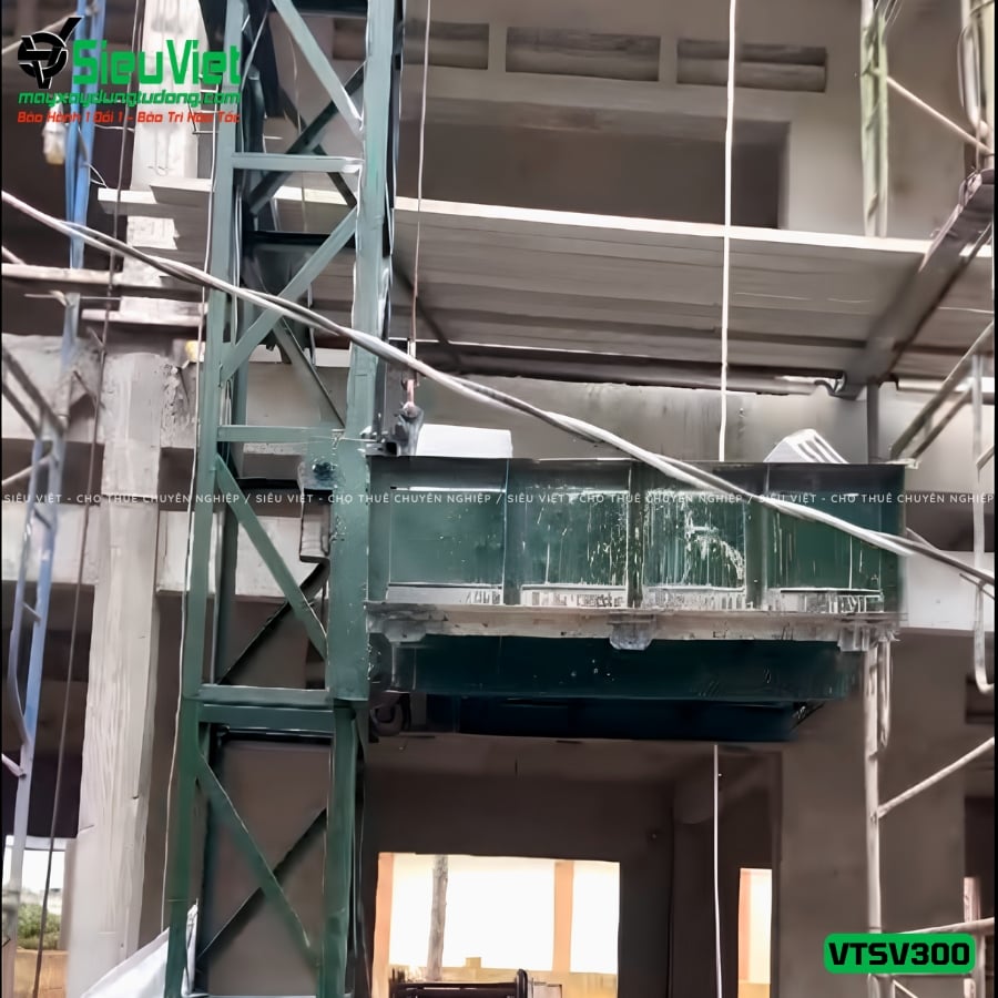 Vận thăng nâng hàng 300Kg cao 16m bàn giao
