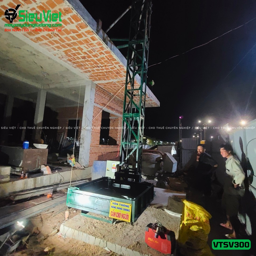 Vận thăng nâng hàng 300Kg cao 22m giao thuê