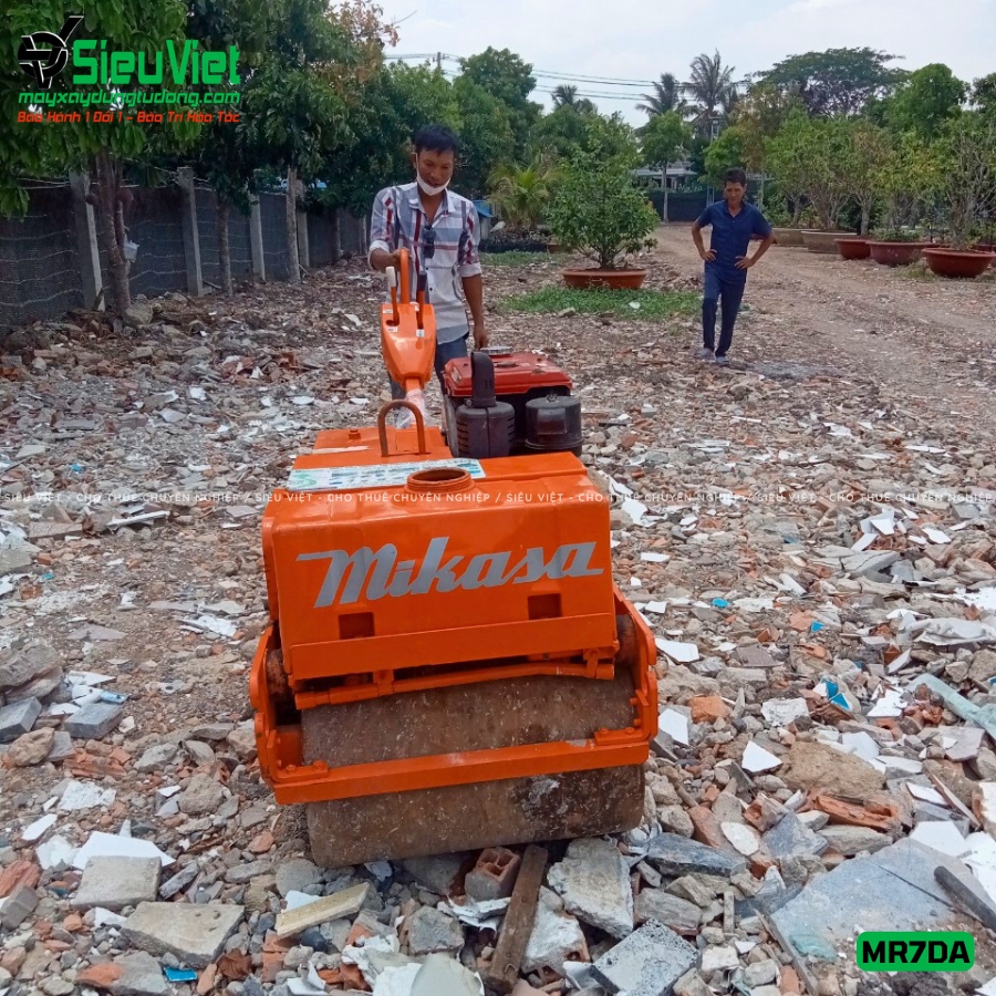 Xe lu dắt tay Mikasa MR7DA bàn giao