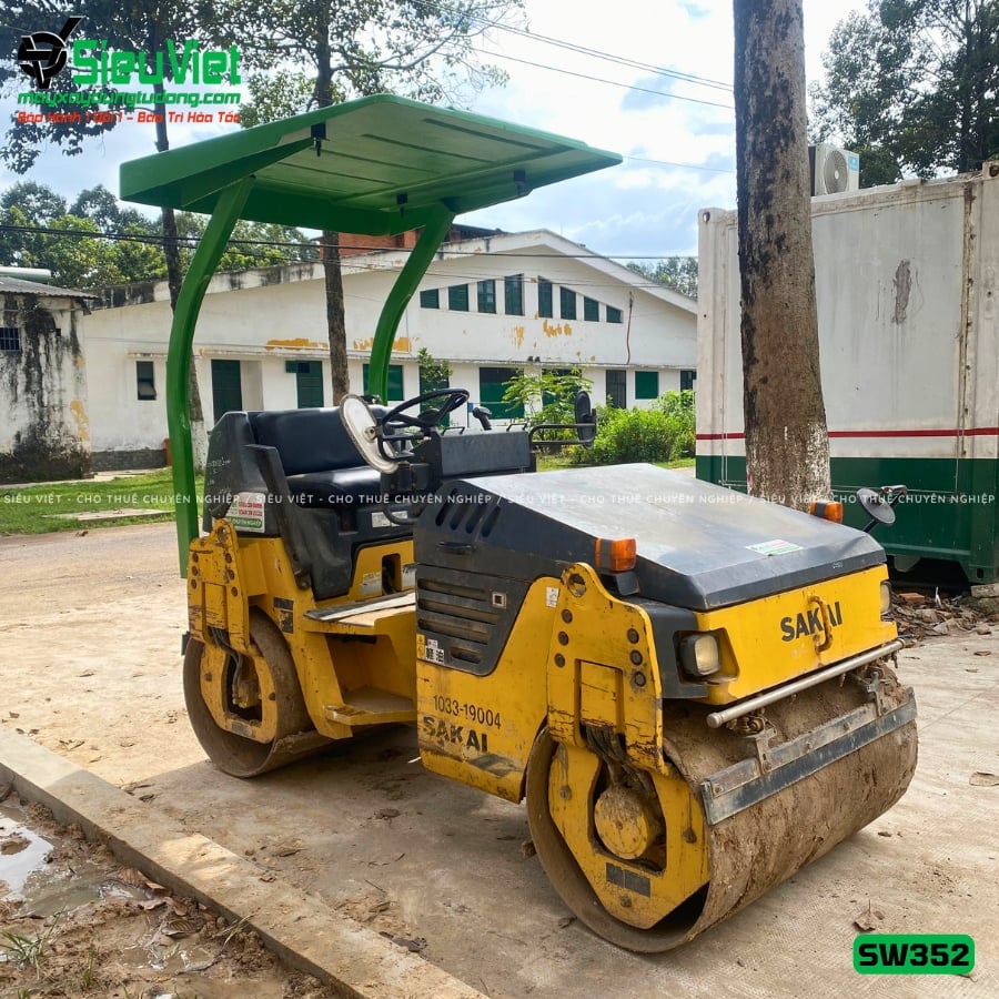 Xe lu rung nhỏ Sakai SW352 giao bán tại Biên Hòa