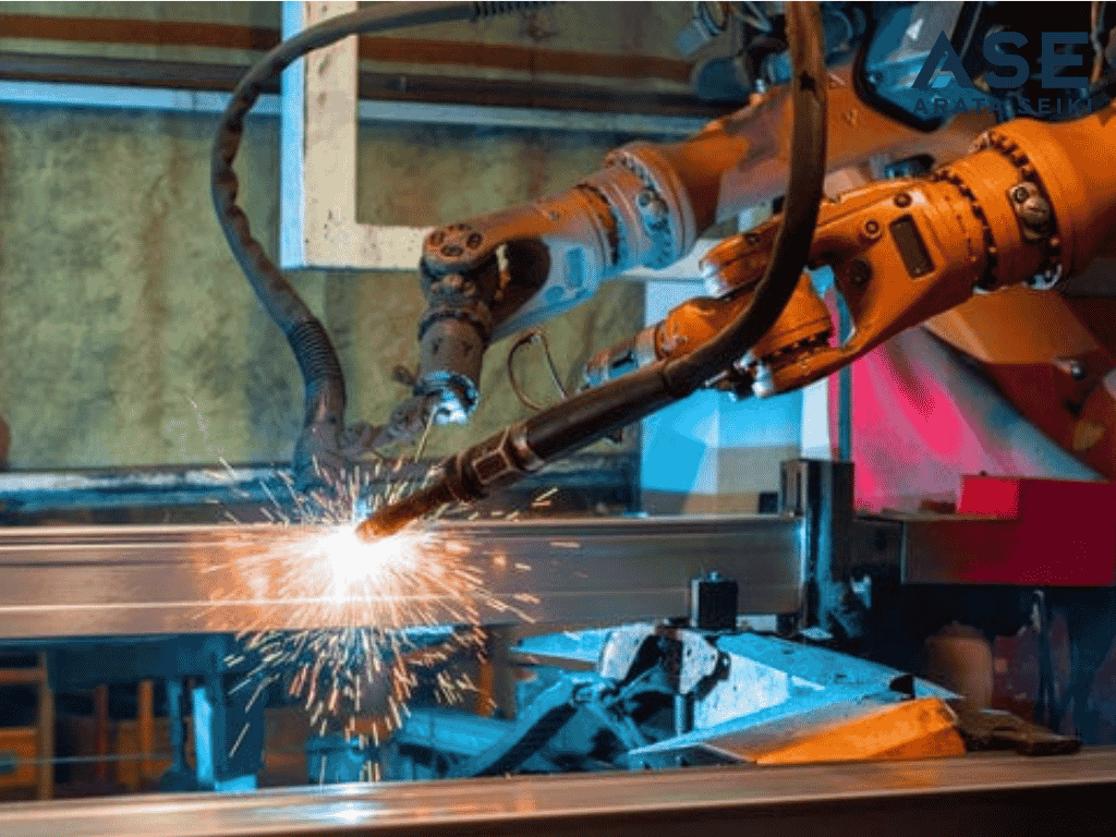 Robot Hàn Tự Động Có Thay Thế Thợ Hàn Được Không? Phân Tích Chuyên Sâu Tương Lai Ngành Cơ Khí