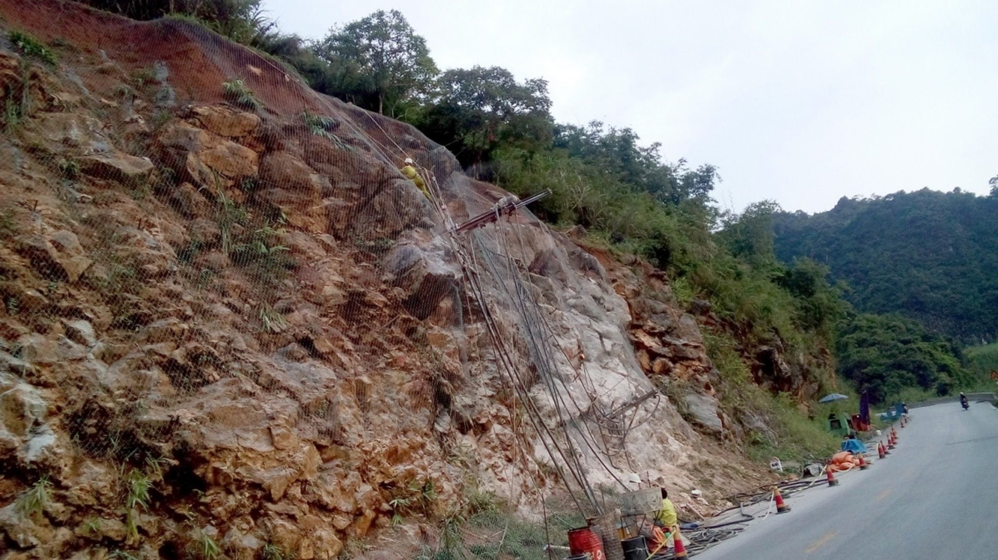 Dự án: Bảo trì tuyến quốc lộ 6