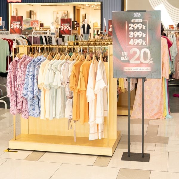 LẦN ĐẦU TIÊN THÁI TUẤN XUẤT HIỆN TẠI PARC MALL