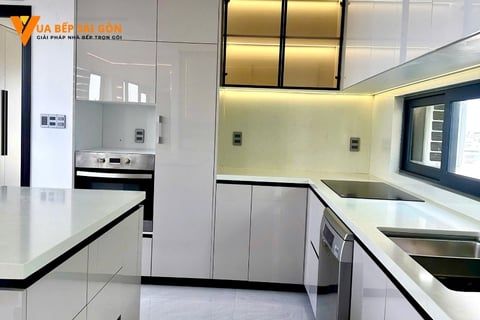 Tủ bếp nhựa Picomat tại Vua Bếp Sài Gòn