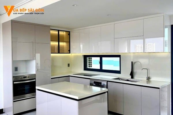 So sánh tủ bếp nhựa Picomat với các chất liệu khác