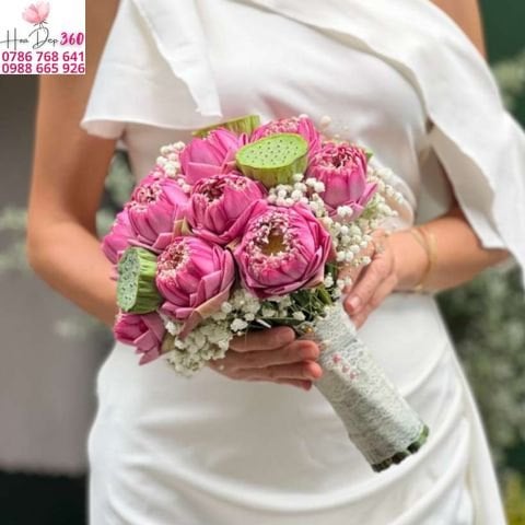 Hoa Cầm Tay Cô Dâu Đẹp, Ý Nghĩa Và Cách Chọn Hợp Váy Cưới