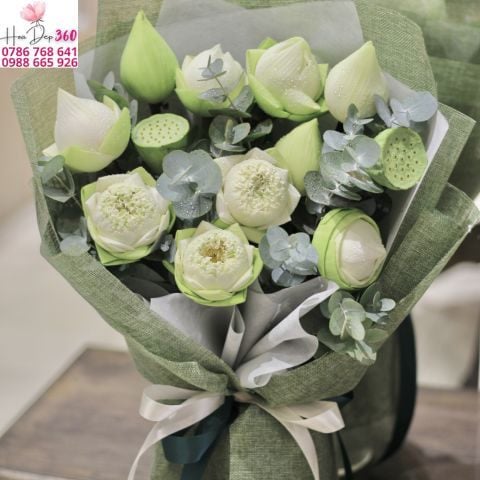 Ý Nghĩa Của Hoa Sen Trong Văn Hóa Tình Yêu Và Đời Sống