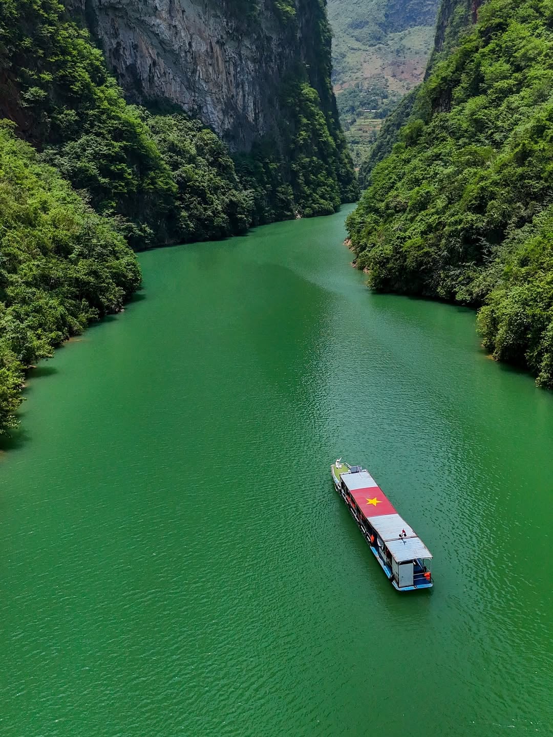 Ha Giang Loop mountain viewpoint — HagiangTrips 3D3N private tour
