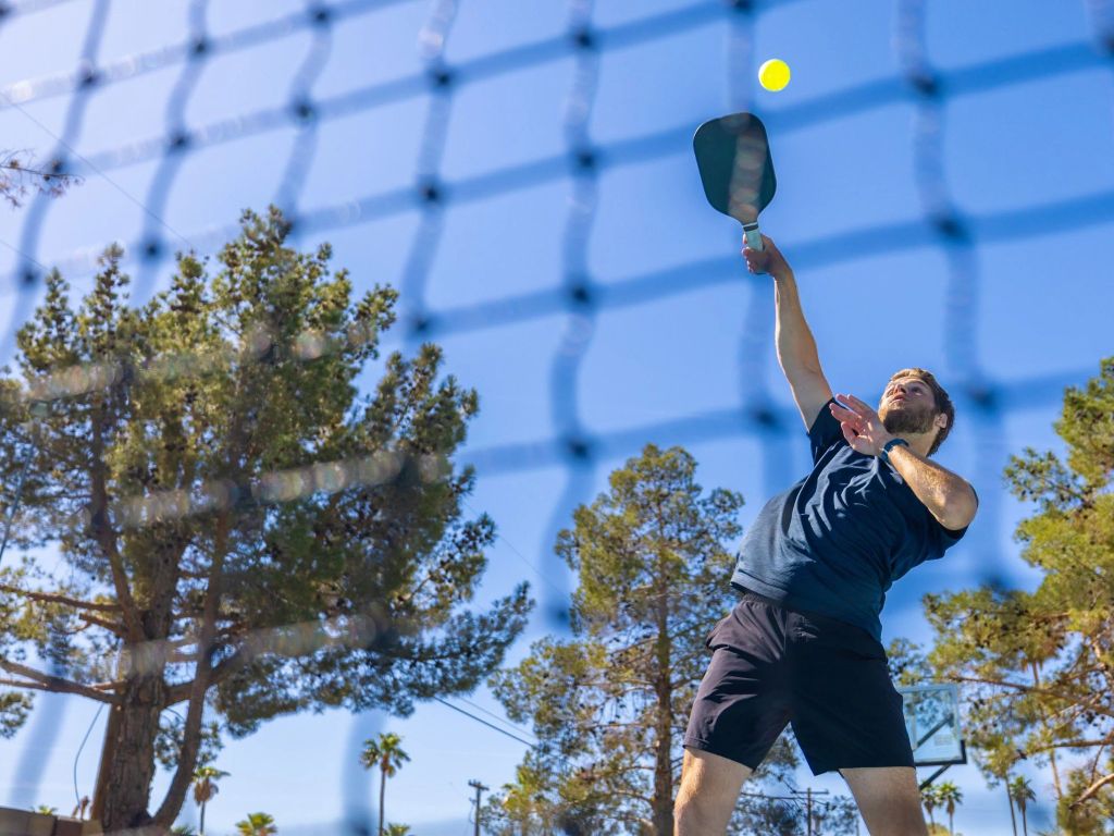 Độ Dày Vợt Pickleball Có Ảnh Hưởng Đến Chất Lượng Vợt Hay Không?
