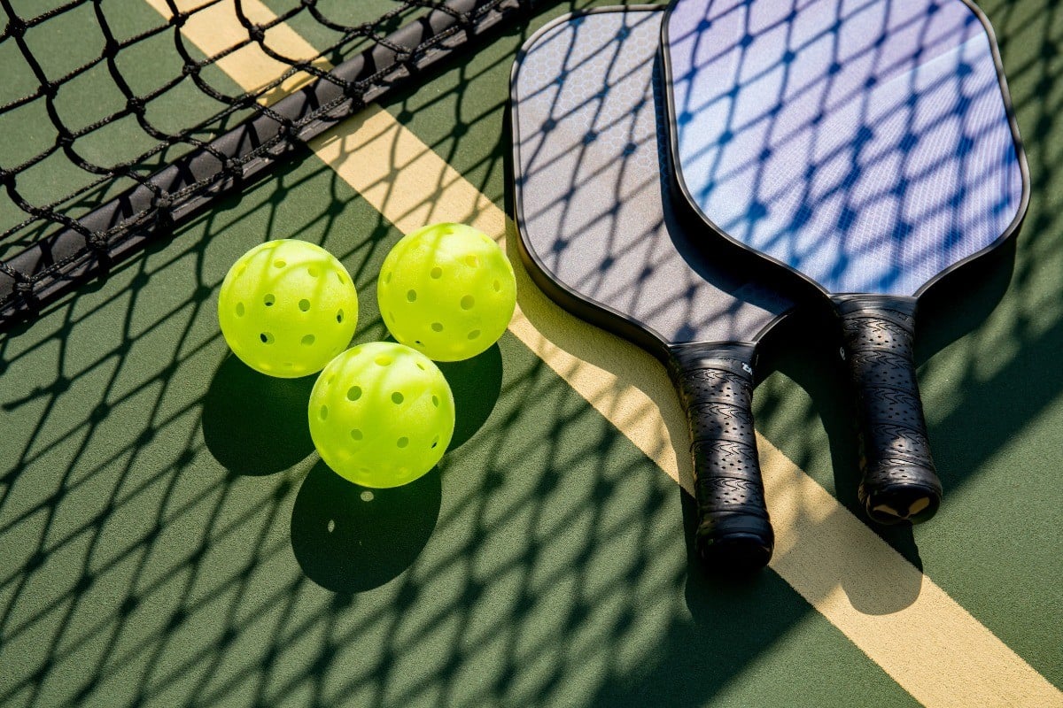 Pickleball là gì? Giải mã cơn sốt thể thao thu hút nhất hiện nay