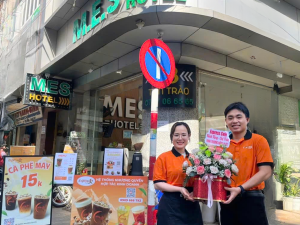 CHÍNH THỨC KHAI TRƯƠNG XE CAFE TAKE AWAY TẠI BẾN NINH KIỀU – CẦN THƠ🌟