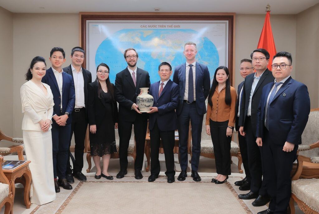 Phó Thủ tướng Hồ Đức Phớc tiếp lãnh đạo Tập đoàn Tether