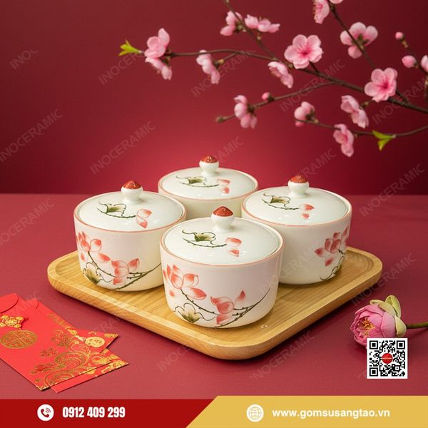 Hũ đựng mứt Bát Tràng hoa sen – quà Tết doanh nghiệp cao cấp.