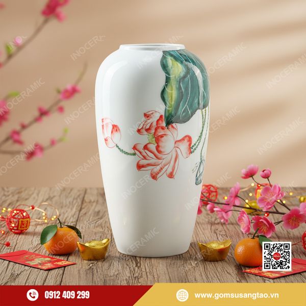 Lọ hoa Sen Hạ Vũ gốm sứ Bát Tràng vẽ tay làm quà Tết cao cấp.
