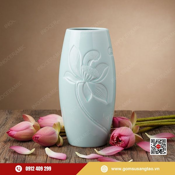 Lọ hoa bom men ngọc khắc hoa sen gốm sứ Bát Tràng cao cấp