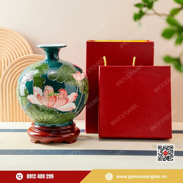 Bình hút lộc hoa sen men ngọc xanh Bát Tràng sang trọng hộp quà đỏ vàng.
