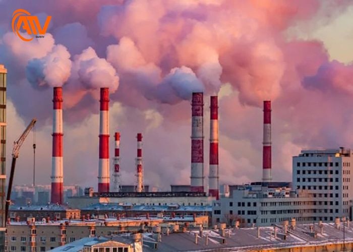 Khí thải công nghiệp sinh ra các loại khí từ các nhà máy, khu công nghiệp