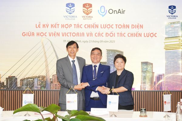 VICTORIA COLLEGE – BƯỚC TIẾN CHIẾN LƯỢC MỚI