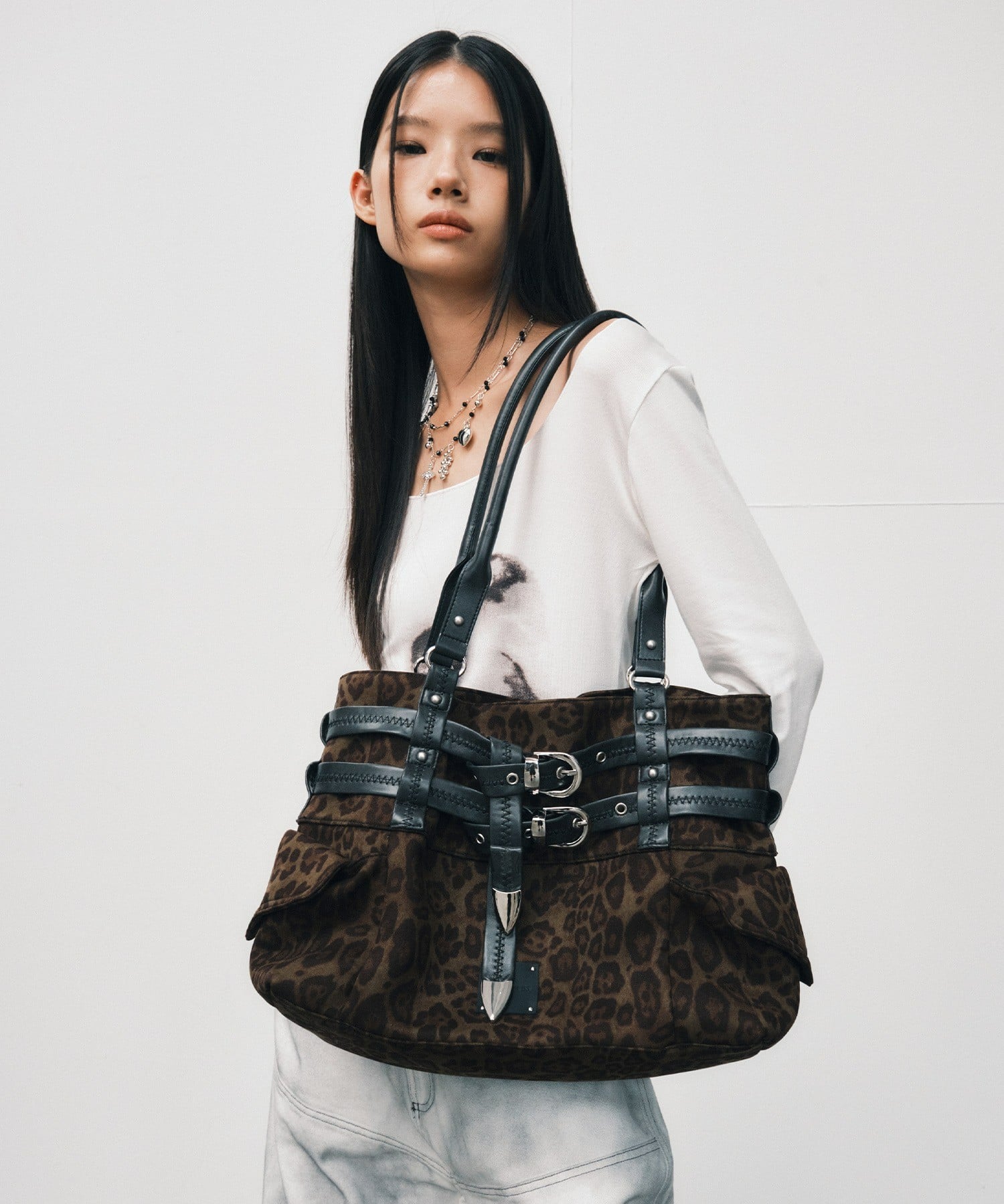 10 mẫu túi xách nữ Hàn Quốc được ưa chuộng hiện nay