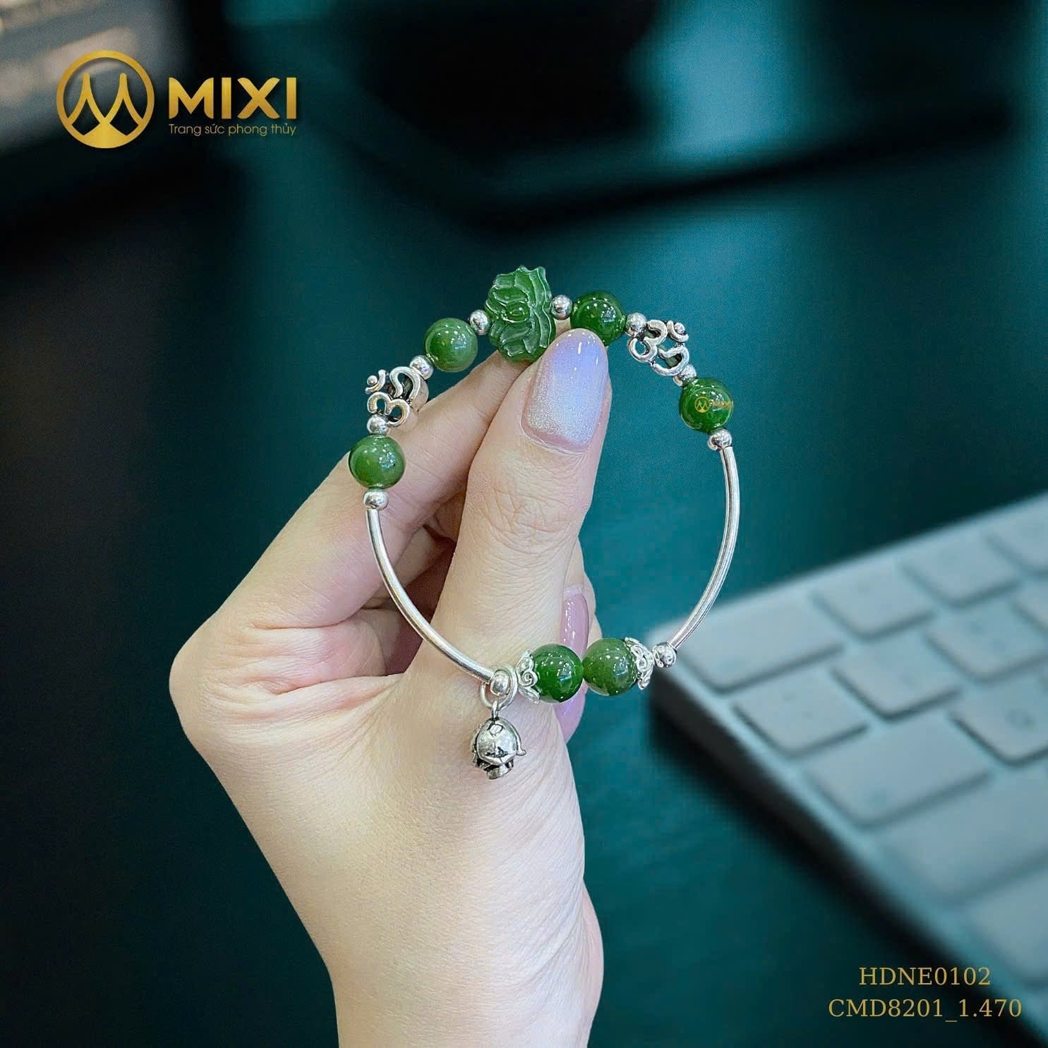 Lắc Tay Bạc Mix Hạt Ngọc Bích Mặt Hoa Sen – Nét Duyên Thanh Tao, Tâm Trí Bình Yên