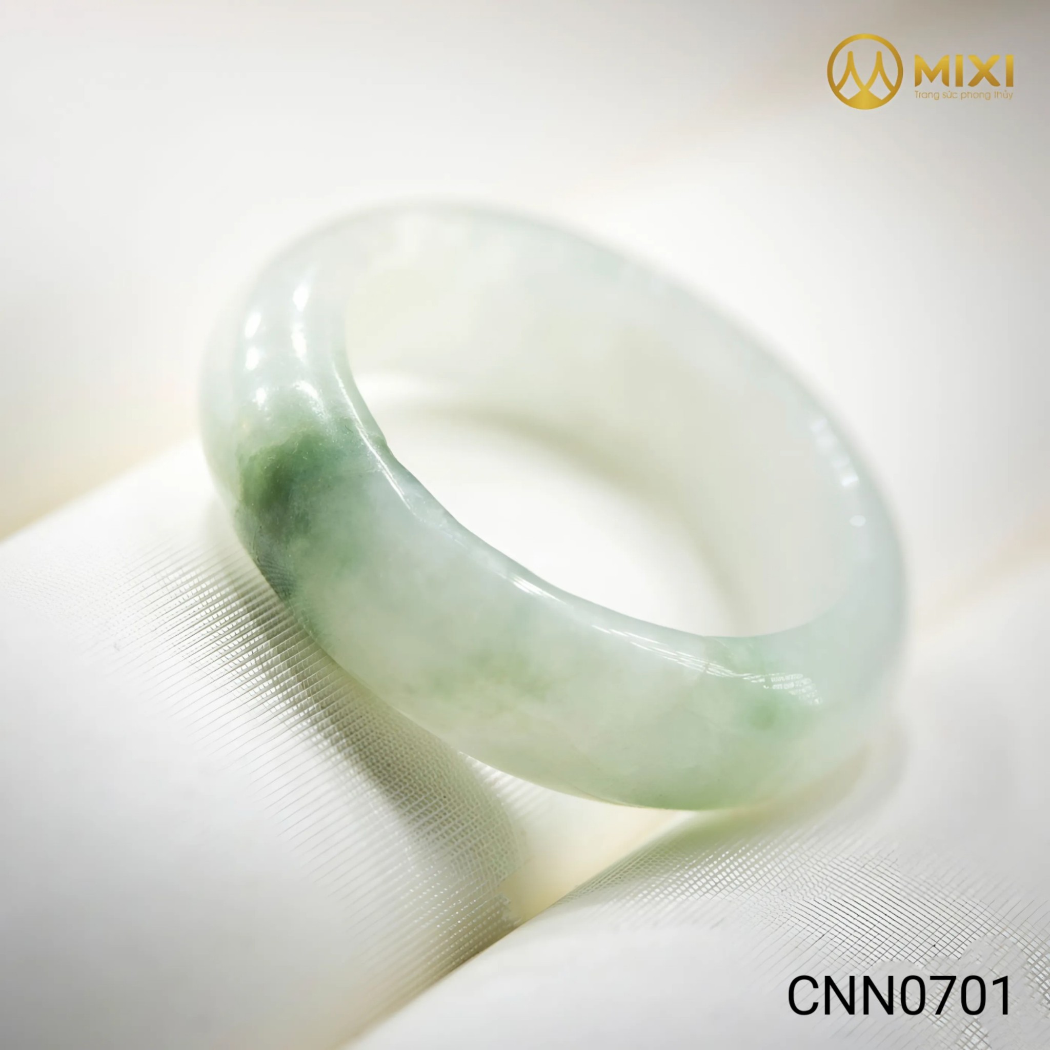 NHẪN NGỌC CẨM THẠCH – TINH HOA QUYỀN QUÝ, PHÚC KHÍ LAN TỎA, BẢO HỘ BÌNH AN