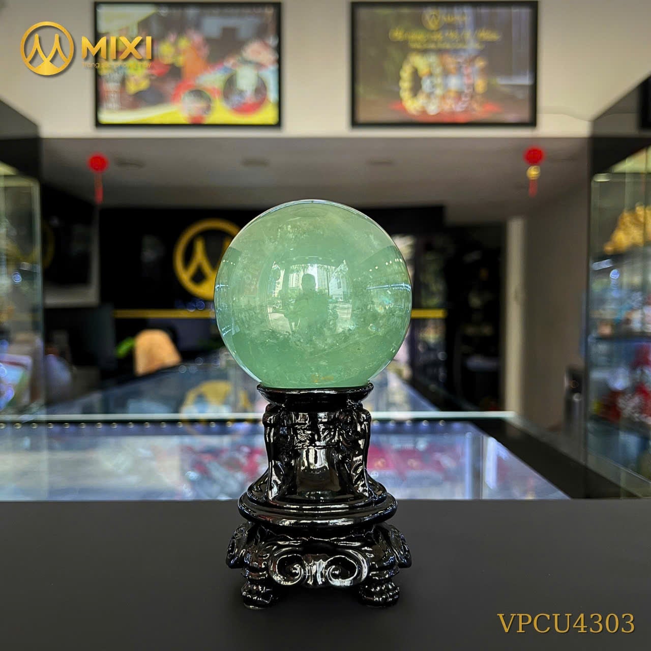 QUẢ CẦU ĐÁ FLUORITE TỰ NHIÊN: TINH THỂ CỦA SỰ THÔNG THÁI – CÂN BẰNG TÂM TRÍ, KHƠI NGUỒN SÁNG TẠO
