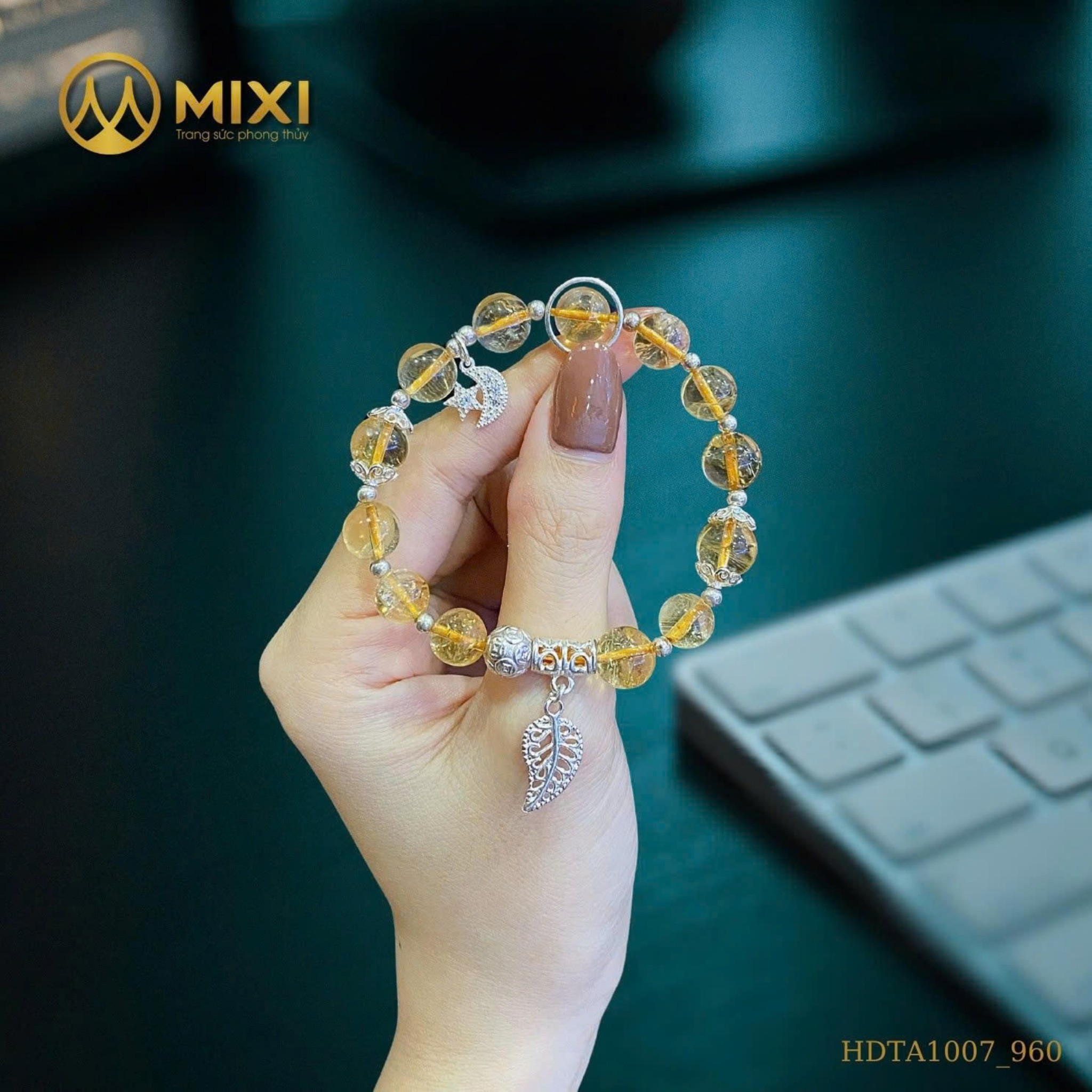 VÒNG TAY THẠCH ANH VÀNG MIX LÁ TREO – TRĂNG SAO BẠC | MAY MẮN & SANG TRỌNG