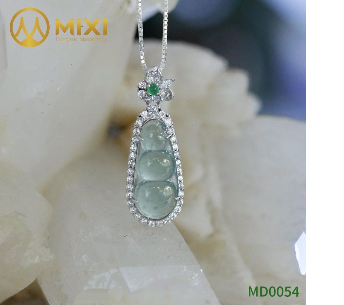 ✨ Mỗi thành tựu đều là kết quả của tri thức, bản lĩnh và những tháng ngày bền bỉ vun đắp. Trên hành trình ấy, một món trang sức mang ý nghĩa đẹp cũng có thể trở thành lời chúc đầy tinh tế dành cho Nàng.