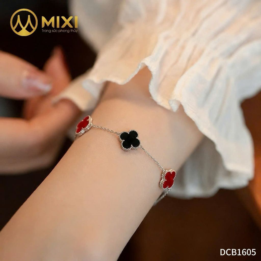 Lắc Tay Bạc Cỏ 4 Lá Mã Não Đỏ Mix Đen – Nét Giao Thoa Cá Tính, Khẳng Định Bản Lĩnh