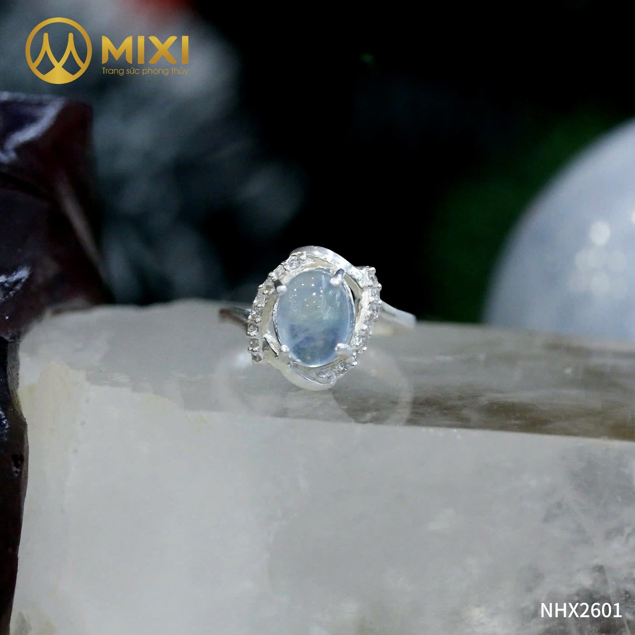NHẪN NỮ AQUAMARINE OVAL XI VÀNG TRẮNG: VẺ ĐẸP THANH KHIẾT TỪ ĐẠI DƯƠNG SÂU THẲM