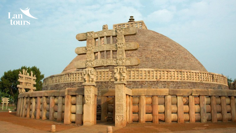 ĐẠI THÁP SANCHI: NƠI GƯƠNG MẶT ĐỨC PHẬT VẮNG BÓNG – CÁNH CỔNG BÍ ẨN VÀO THỜI KỲ RỰC RỠ CỦA PHẬT GIÁO HOÀNG GIA