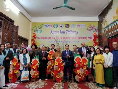 YEP LANTOURS: XUÂN YÊU THƯƠNG – KẾT NỐI TẤM LÒNG KHÔNG BIÊN GIỚI