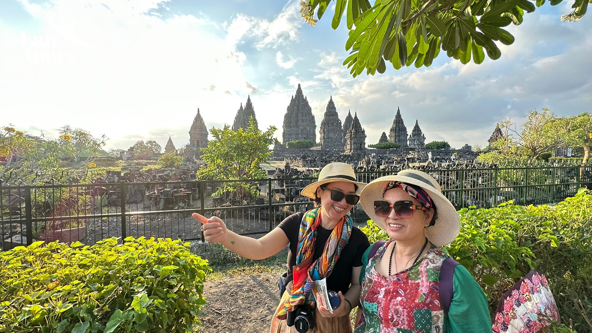 Indonesia - Borobudur, đảo rồng Komodo, núi lửa Bromo